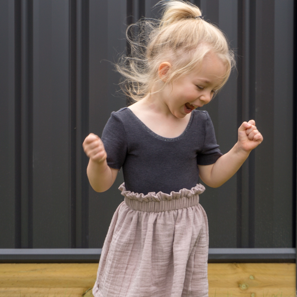 Free Skirt Tutorial No Pattern Just Measurements Paperbag Skirt Wicked Fabrics